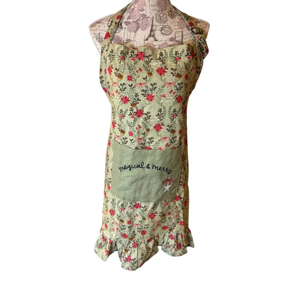 Holiday Apron Christmas Poinsettia Floral Holly‎ Farmhouse cottagecore gift